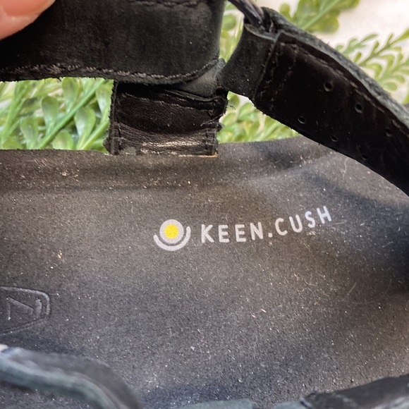 EUC KEEN leather sandals with cork footbed - Picture 10 of 11